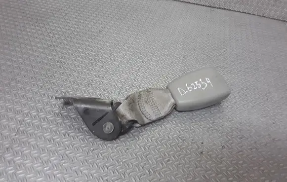 Cadillac CTS Rear seatbelt buckle