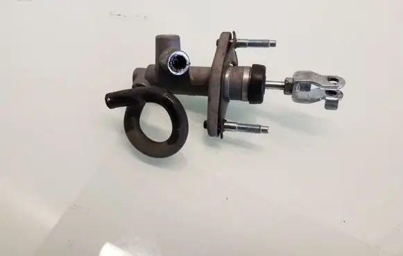 Clutch master cylinder