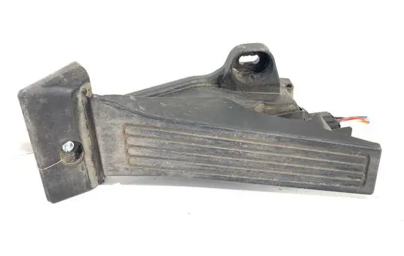 Hyundai Tucson TL Accelerator throttle pedal