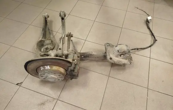 Volkswagen PASSAT B8 Rear wheel hub spindle/knuckle 