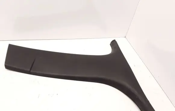 (B) pillar trim (bottom)
