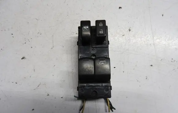Nissan Micra Quarter vent window switch 
