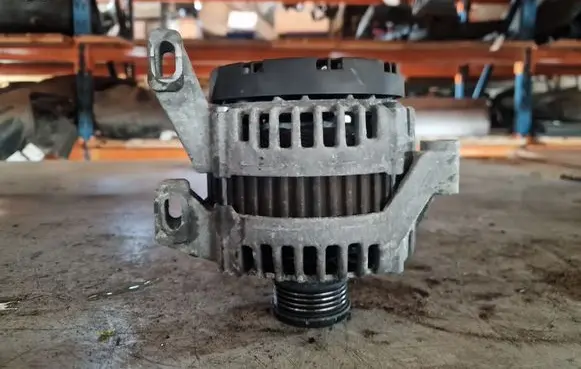 Volvo XC60 Generator/alternator 30659341