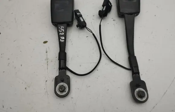 Opel Zafira C Front seatbelt buckle 623066200 623065900