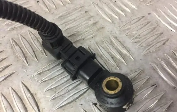 Opel Corsa D Detonation knock sensor 0261231173