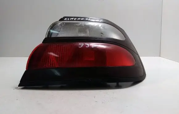Nissan Almera Rear/tail lights