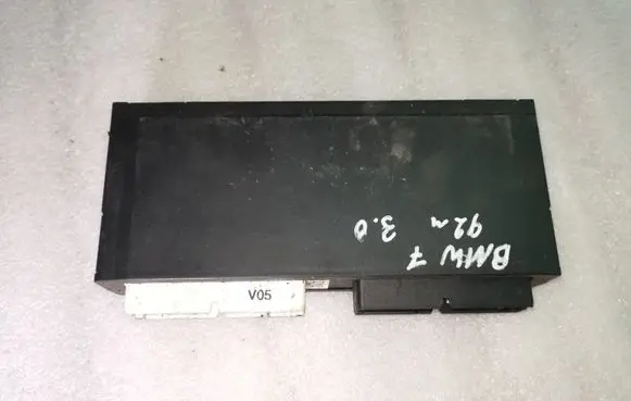 BMW 5 E34 Comfort/convenience module 61351379741 1379741
