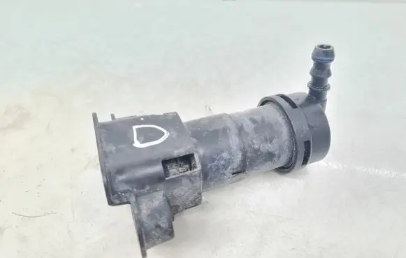 Audi A4 S4 B6 8E 8H Headlight washer spray nozzle 8E0955102