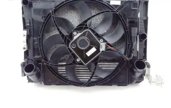 BMW 4 F36 Gran coupe Electric radiator cooling fan 8662913
