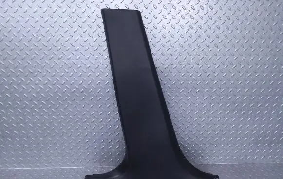 (B) pillar trim (bottom)