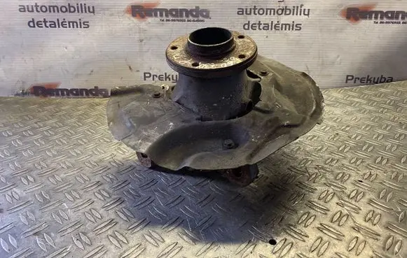 BMW 5 E60 E61 Front wheel hub