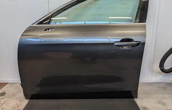 Audi A4 S4 B9 8W Front door
