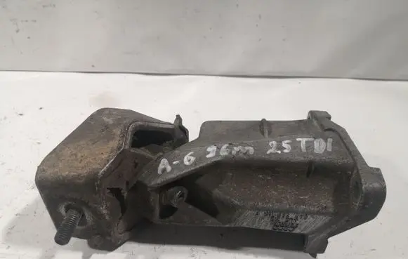 Audi A6 S6 C4 4A Engine mounting bracket 4A0399113E