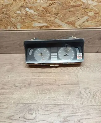 Opel Rekord E2 Speedometer (instrument cluster) 81117340 90059126 88471156