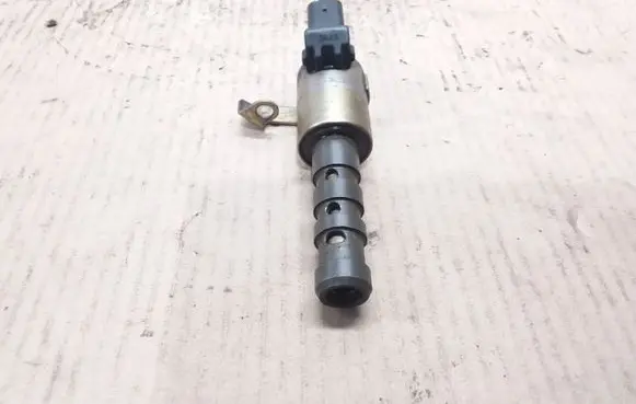 Renault Scenic II - Grand scenic II Camshaft vanos timing valve 108674