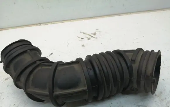 Ford Transit Air intake hose/pipe 2C119C623AD