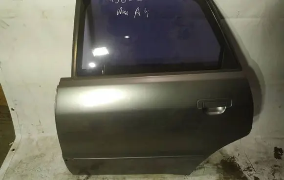 Audi A4 S4 B5 8D Rear door pilkos