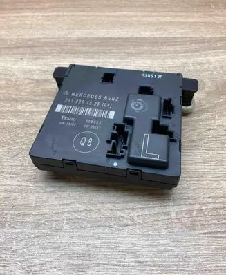 Mercedes-Benz E W211 Door control unit/module 2118201526 356805