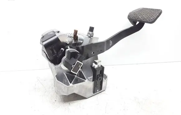 Mercedes-Benz E W212 Brake pedal A2122900301 A2122900101 A2122920101