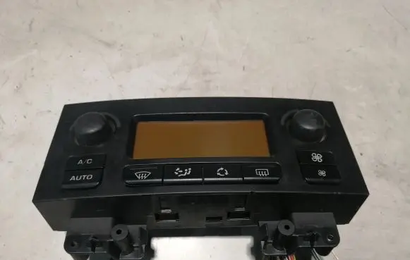 Citroen C4 I Climate control unit 9658084577