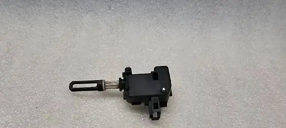 Volkswagen Touareg I Tailgate boot lock/latch motor 7M0959781A