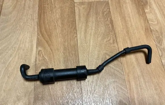Volkswagen PASSAT B6 Vacuum air tank 03G129808C