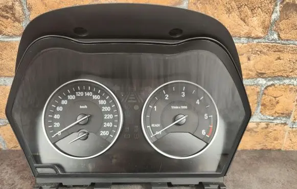 BMW 1 F20 F21 Speedometer (instrument cluster) 9311373