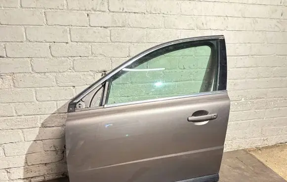 Volvo S80 Front door