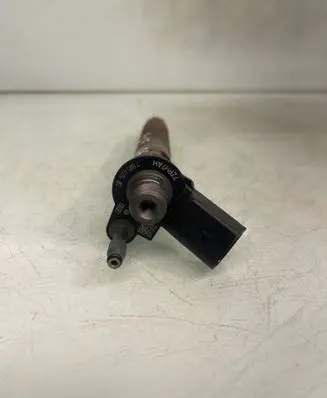 BMW 5 F10 F11 Fuel injector 0445116024 0445116 780542802