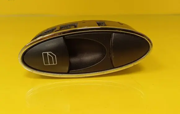 Mercedes-Benz E W211 Electric window control switch A2118218651