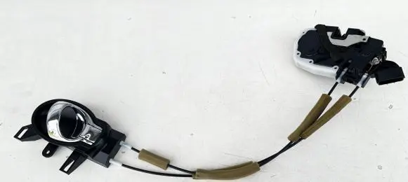 Nissan Note (E12) Loading door lock A3NS0XJF1814510