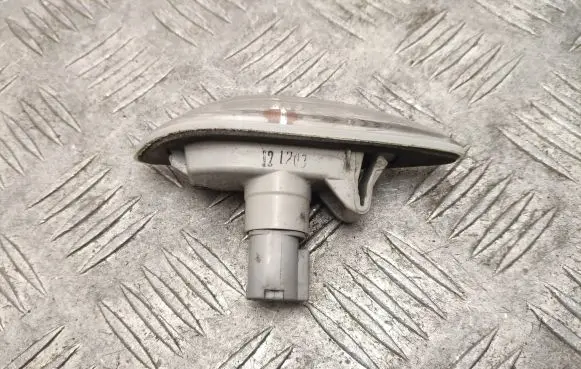 KIA Sportage Front fender indicator light R923043S0