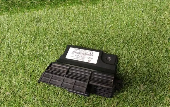 Audi Q7 4L Other control units/modules 4F0907280E 4F0910280