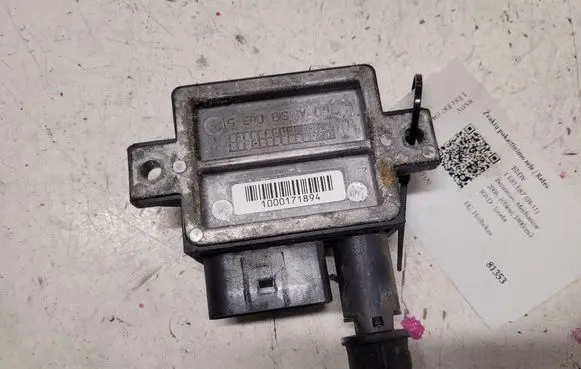 BMW 1 E81 E87 Glow plug pre-heat relay 0522120102 779800006