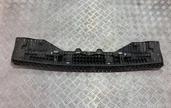Suzuki Swift III Front bumper skid plate/under tray 72411-52R0