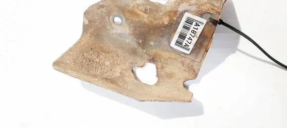 Subaru Outback Engine mount bracket