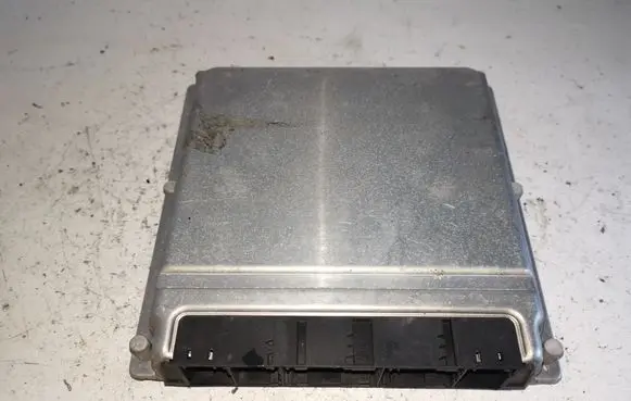 Mercedes-Benz Vito Viano W638 Engine control unit/module A6111536479 0281010598