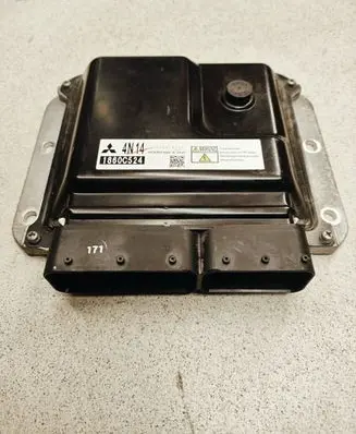 Mitsubishi Outlander Engine control unit/module 1860C524 2757006151