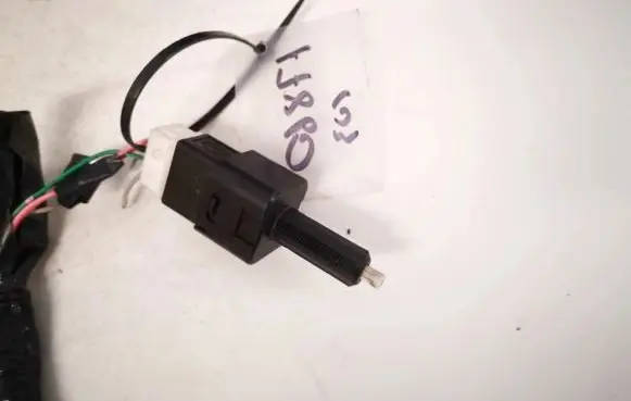 Infiniti FX Brake pedal sensor switch