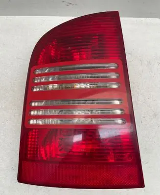 Skoda Octavia Mk1 (1U) Rear/tail lights 1U9945095 1U9945111