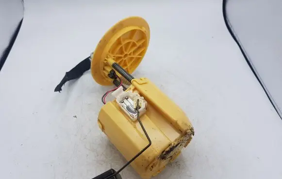 Toyota Corolla E120 E130 Fuel level sensor 7701002020C