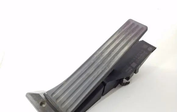 BMW 1 F20 F21 Accelerator throttle pedal 35426793743 6793743