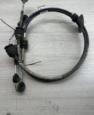 Gear shift cable linkage