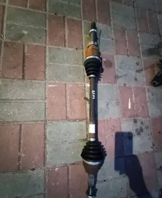 Nissan Leaf II (ZE1) Front driveshaft 391005SA1B