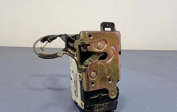 Mazda Tribute Front door lock 2W4A5421812BA