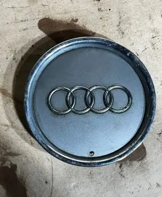 Audi A3 S3 8L Original wheel cap 8L0601165A
