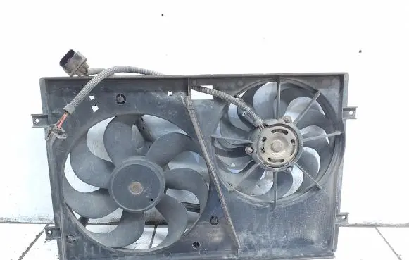 Volkswagen Polo Fan set 6Q0959455H 6Q0121207F