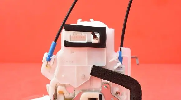 Subaru Outback Front door lock