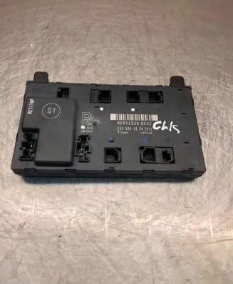 Mercedes-Benz CLK A209 C209 Door control unit/module 2098201226 353386