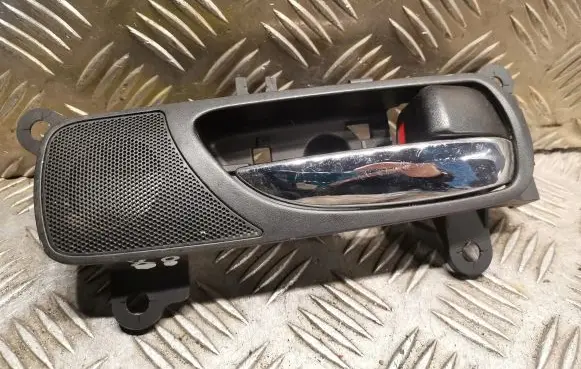 Lexus IS 220D-250-350 Rear door interior handle 6773053010